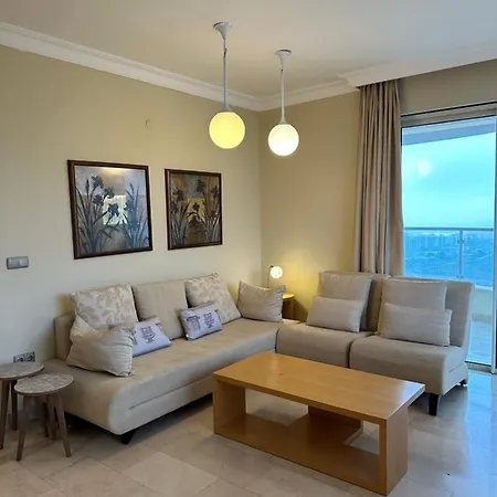 Gold Main Building 3 Bedroom 公寓式酒店 阿拉尼亚