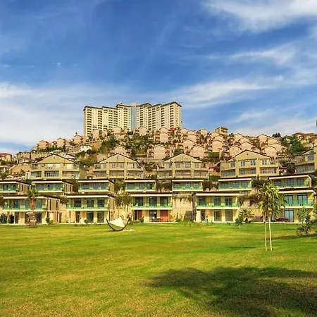 Апарт-отель Gold Main Building 3 Bedroom *