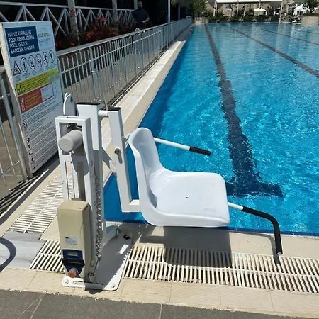 Gold Main Building 3 Bedroom Ξενοδοχείο με διαμερίσματα