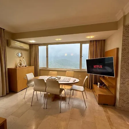 Gold Main Building 3 Bedroom Апарт-отель Алания