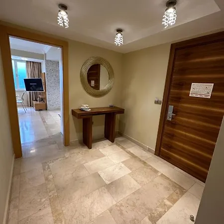 Апарт-отель Gold Main Building 3 Bedroom
