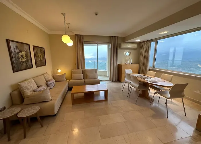 Gold Main Building 3 Bedroom 3*