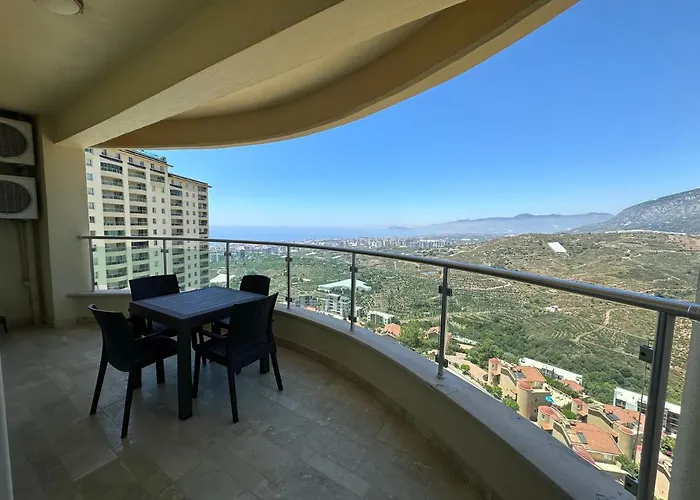 Gold Main Building 3 Bedroom Lejlighedshotel Alanya